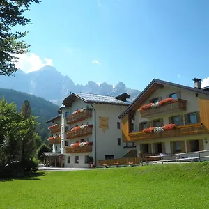 Hotel Edelweiss ***